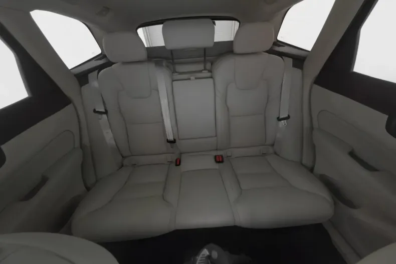 Volvo XC60 din 2022 cu 64.818 km - oferta VOL174834 - foto 5