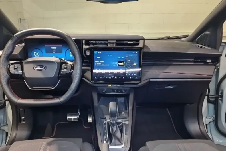 Ford Puma din 2025 cu 3.498 km - oferta FOR174839 - foto 3