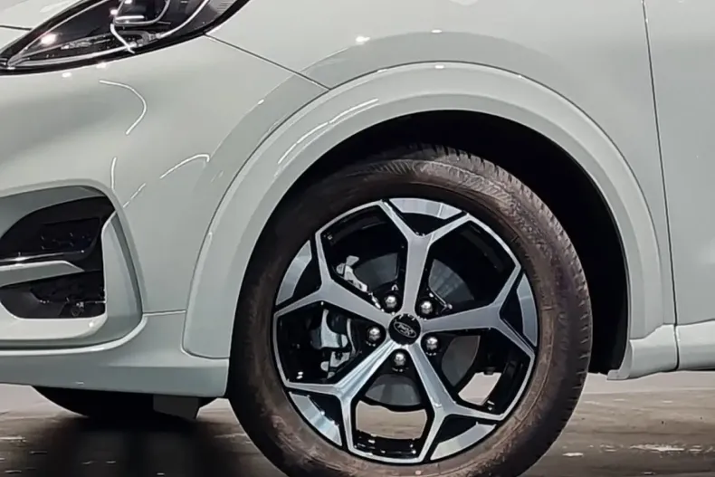 Ford Puma din 2025 cu 3.498 km - oferta FOR174839 - foto 11