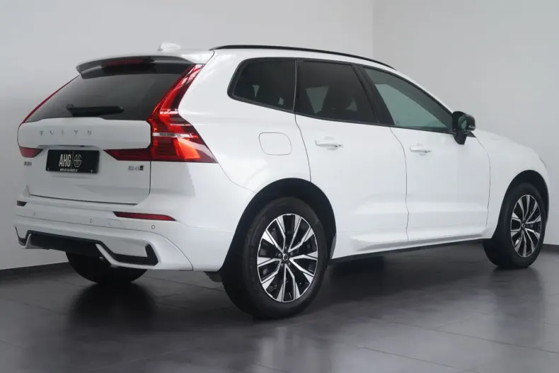 Volvo XC60 din 2023 cu 33.573 km - oferta VOL174846 - foto 3