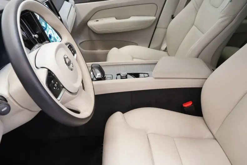 Volvo XC60 din 2023 cu 33.573 km - oferta VOL174846 - foto 5