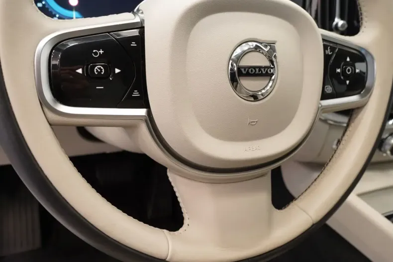 Volvo XC60 din 2023 cu 33.573 km - oferta VOL174846 - foto 7