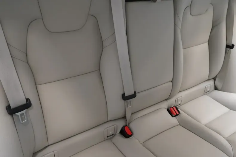 Volvo XC60 din 2023 cu 33.573 km - oferta VOL174846 - foto 18