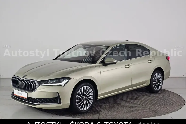 Skoda Superb din 2024 cu 19.601 km - oferta SKO174848 - foto 1