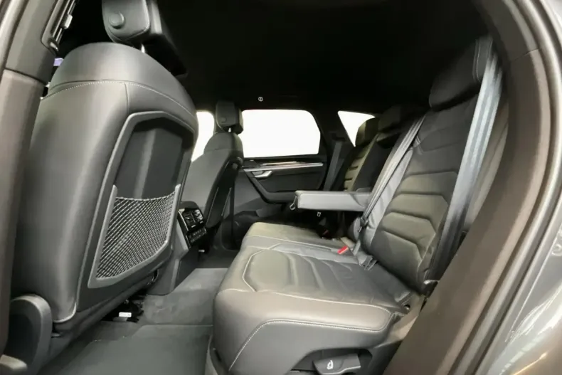 Volkswagen Touareg din 2023 cu 80.757 km - oferta VOL174850 - foto 15