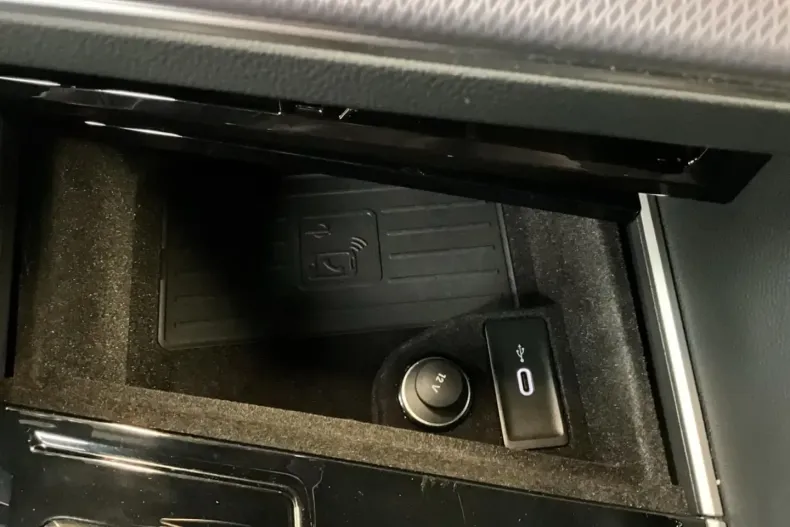 Volkswagen Touareg din 2023 cu 80.757 km - oferta VOL174850 - foto 20