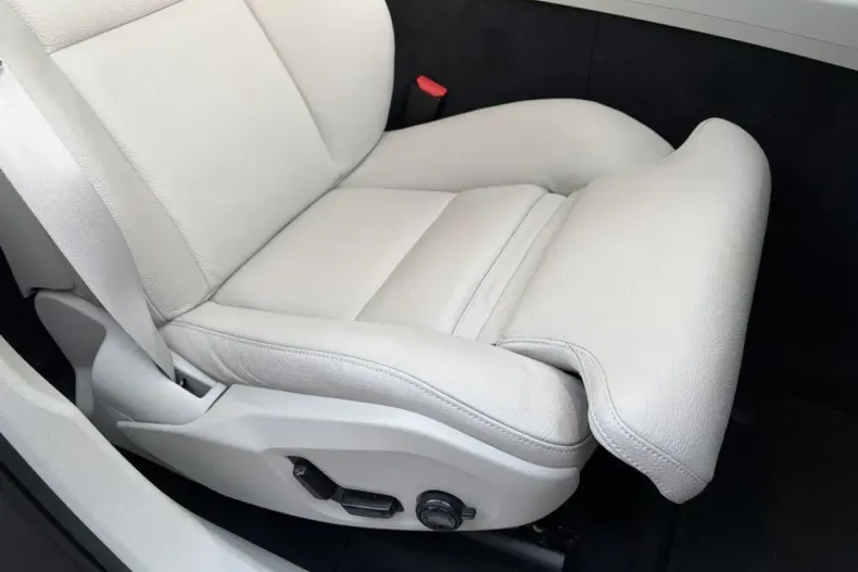 Volvo XC60 din 2022 cu 70.400 km - oferta VOL174851 - foto 19