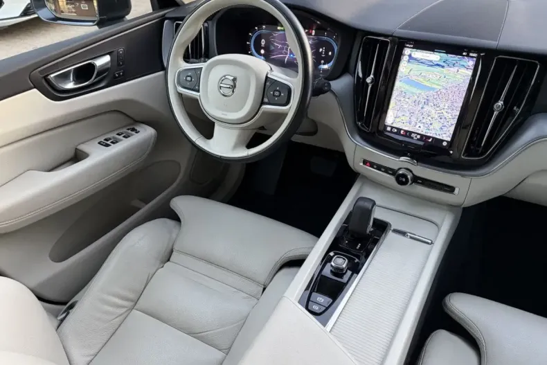 Volvo XC60 din 2022 cu 70.400 km - oferta VOL174851 - foto 21