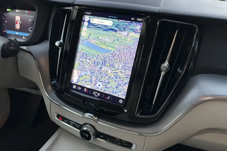 Volvo XC60 din 2022 cu 70.400 km - oferta VOL174851 - foto 25