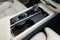 Volvo XC60 din 2022 cu 70.400 km - oferta VOL174851 - foto 34