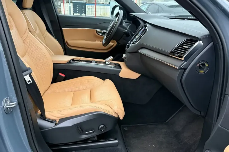 Volvo XC90 din 2022 cu 76.702 km - oferta VOL174857 - foto 16