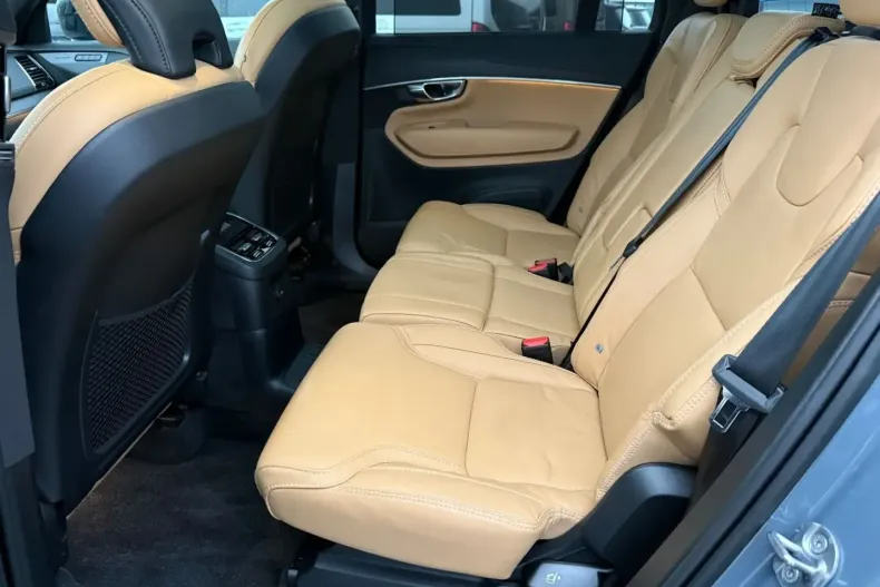 Volvo XC90 din 2022 cu 76.702 km - oferta VOL174857 - foto 17