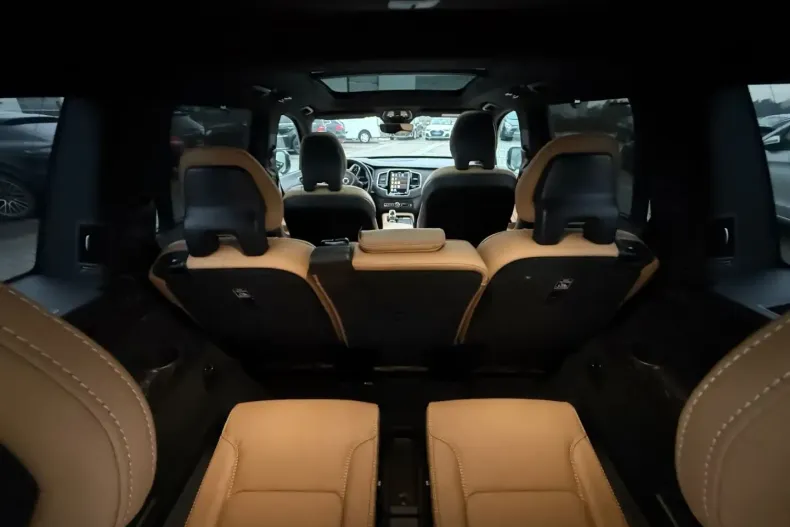 Volvo XC90 din 2022 cu 76.702 km - oferta VOL174857 - foto 35