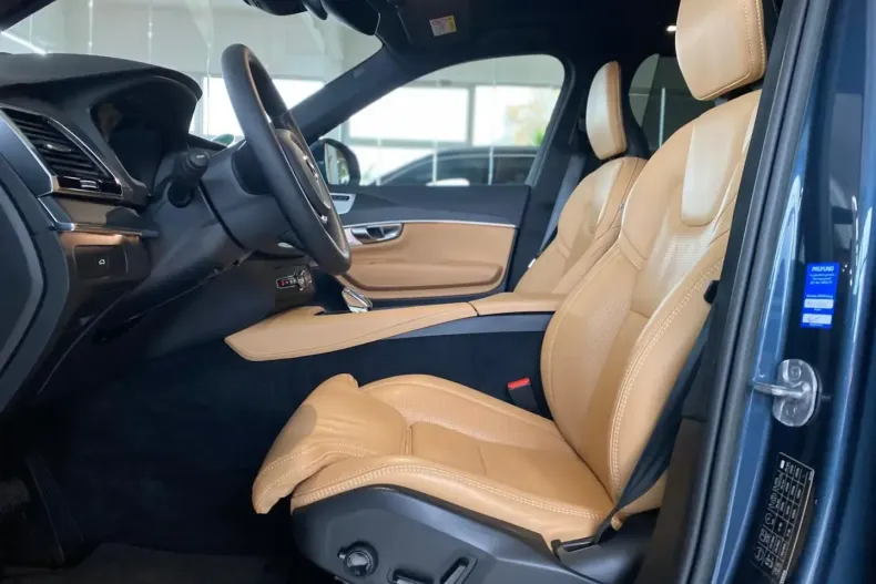 Volvo XC90 din 2023 cu 76.900 km - oferta VOL174858 - foto 8