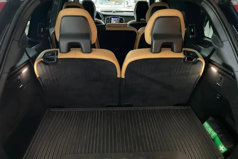 Volvo XC90 din 2023 cu 76.900 km - oferta VOL174858 - foto 10