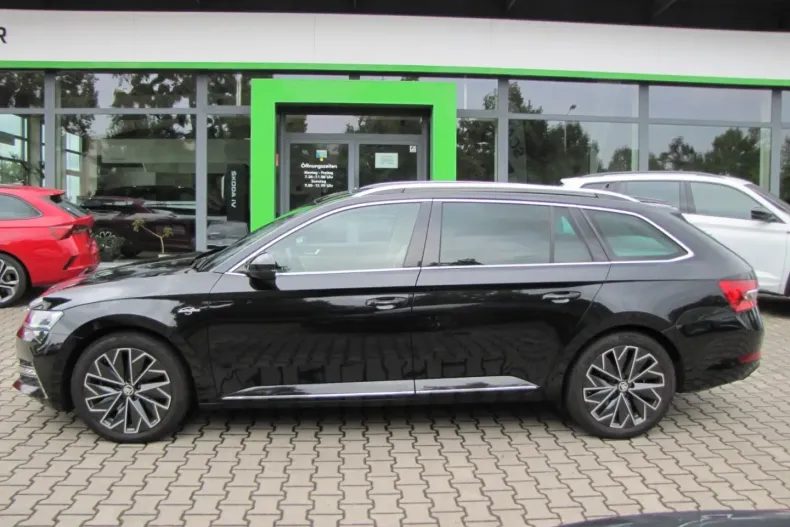 Skoda Superb din 2023 cu 44.150 km - oferta SKO174860 - foto 3