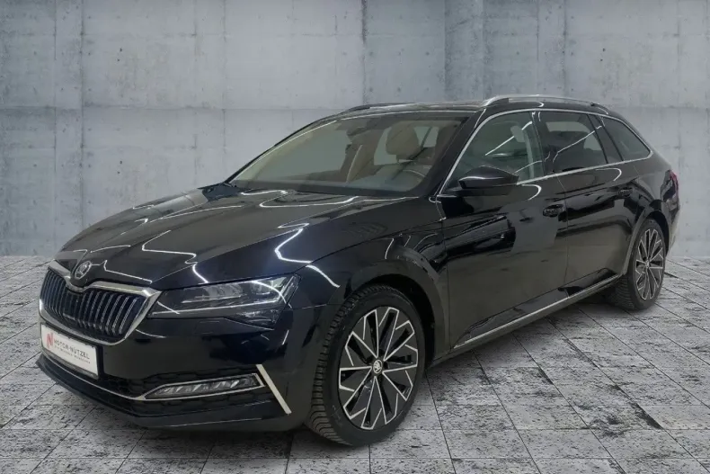 Skoda Superb din 2023 cu 71.175 km - oferta SKO174862 - foto 1