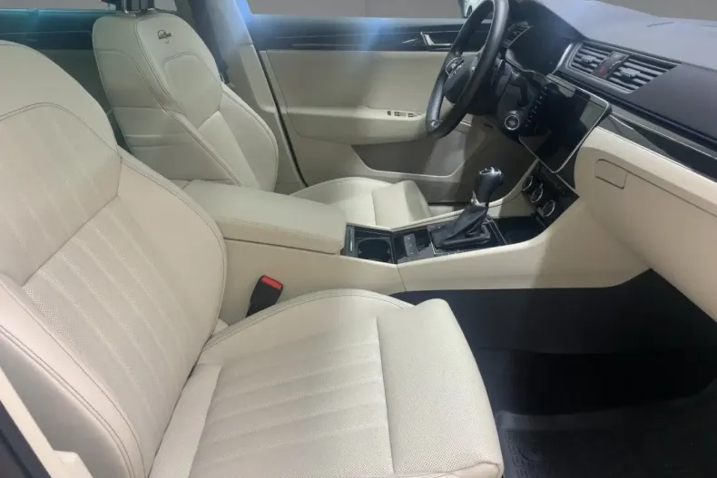 Skoda Superb din 2023 cu 71.175 km - oferta SKO174862 - foto 11