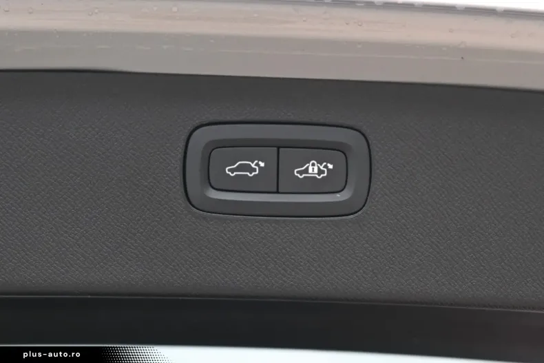 Volvo XC90 din 2022 cu 61.955 km - oferta VOL174865 - foto 29