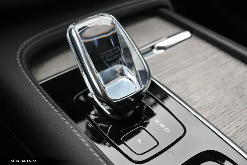 Volvo XC90 din 2022 cu 61.955 km - oferta VOL174866 - foto 26