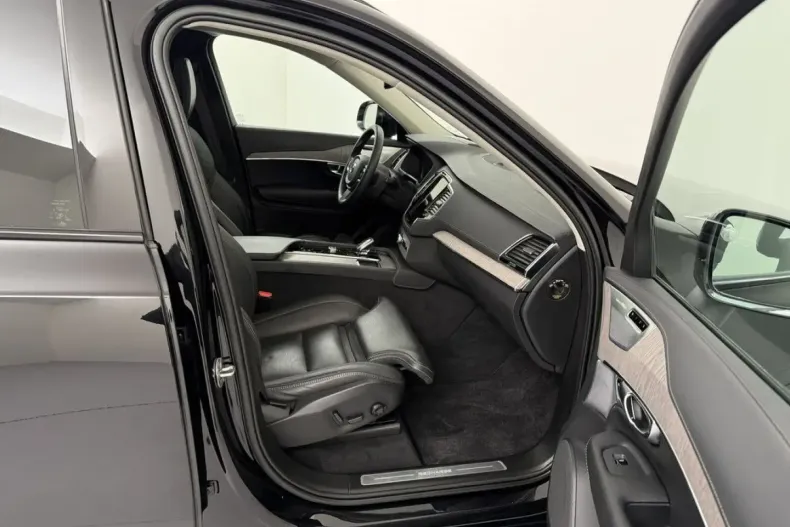 Volvo XC90 din 2022 cu 72.000 km - oferta VOL174867 - foto 13