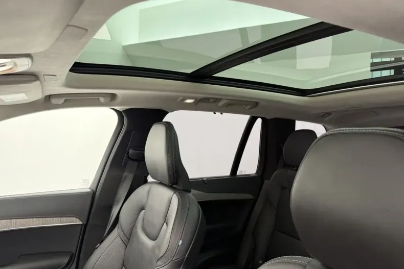 Volvo XC90 din 2022 cu 72.000 km - oferta VOL174867 - foto 15