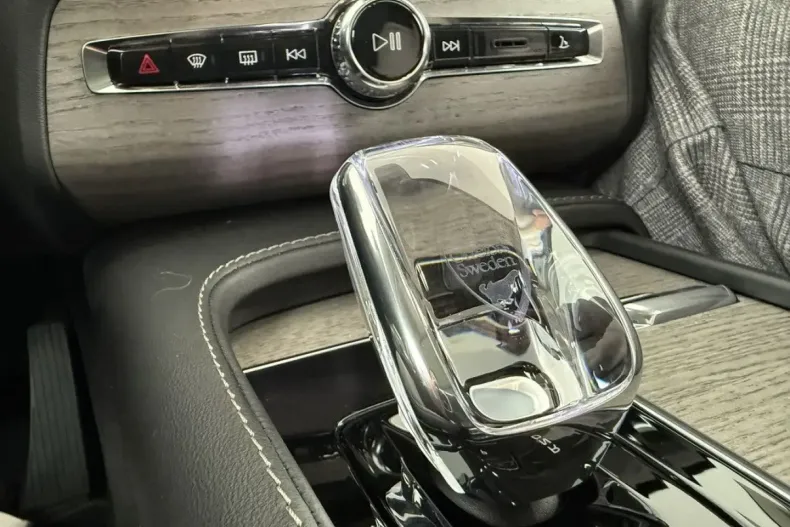 Volvo XC90 din 2022 cu 72.000 km - oferta VOL174867 - foto 25