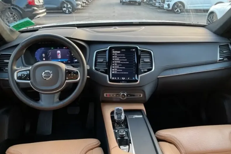Volvo XC90 din 2023 cu 53.100 km - oferta VOL174868 - foto 2