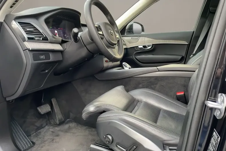 Volvo XC90 din 2023 cu 27.441 km - oferta VOL174869 - foto 6