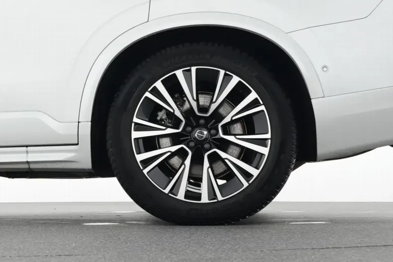 Volvo XC90 din 2022 cu 56.200 km - oferta VOL174871 - foto 20