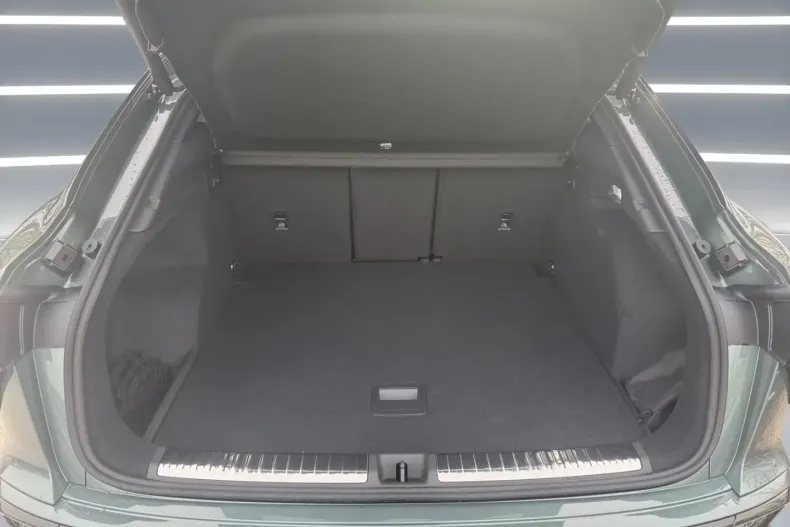 Audi Q3 din 2025 cu 3.000 km - oferta AUD174873 - foto 6