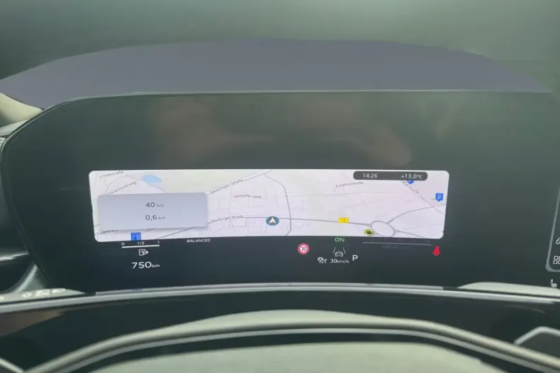 Audi Q3 din 2025 cu 3.000 km - oferta AUD174873 - foto 13