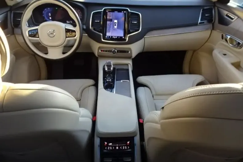 Volvo XC90 din 2023 cu 76.500 km - oferta VOL174874 - foto 2