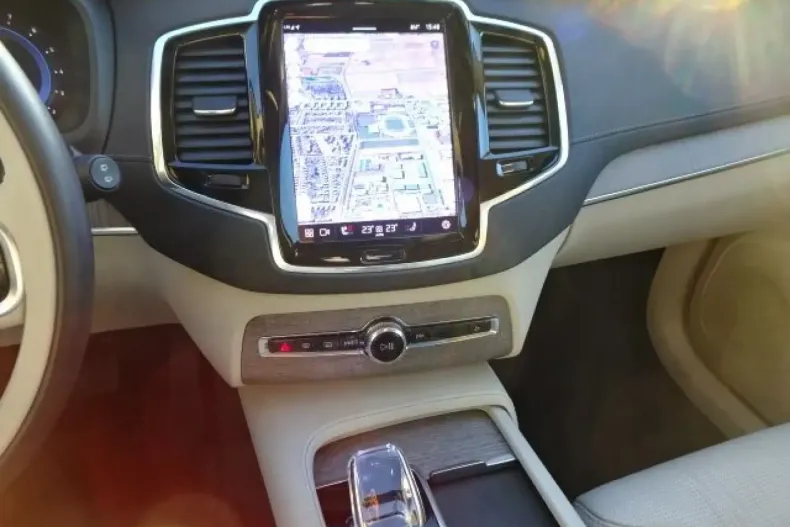 Volvo XC90 din 2023 cu 76.500 km - oferta VOL174874 - foto 11