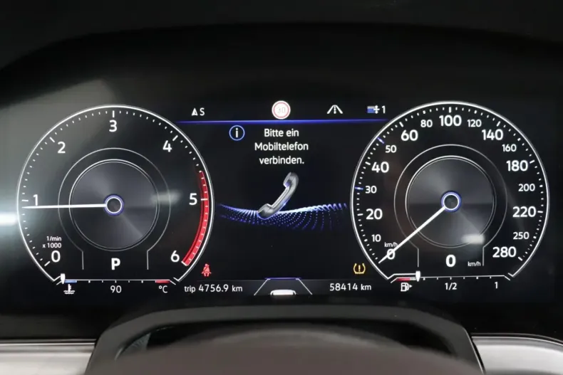 Volkswagen Touareg din 2022 cu 58.414 km - oferta VOL174875 - foto 4