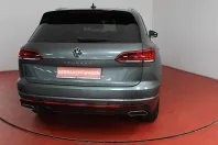 Volkswagen Touareg din 2022 cu 58.414 km - oferta VOL174875 - foto 30