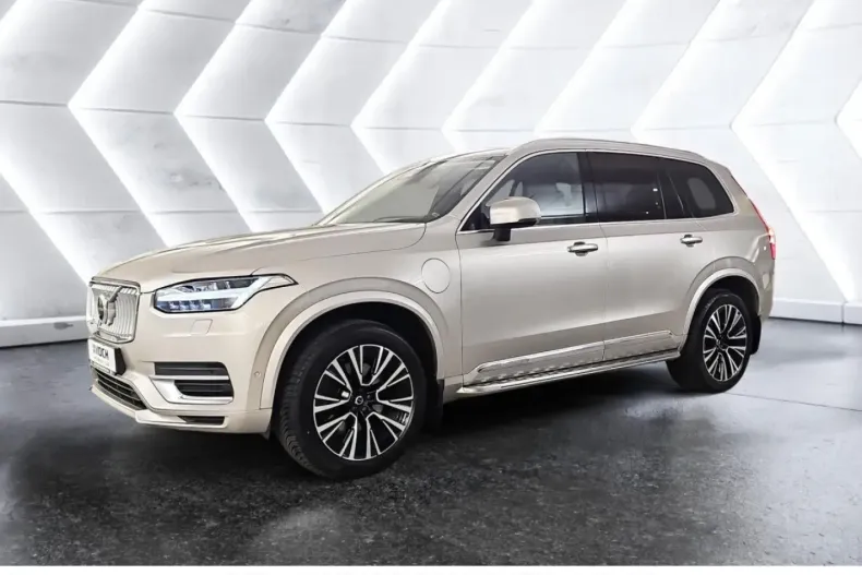 Volvo XC90 din 2022 cu 63.643 km - oferta VOL174876 - foto 3