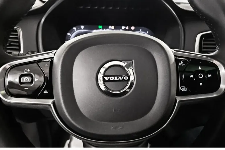 Volvo XC90 din 2022 cu 63.643 km - oferta VOL174876 - foto 13