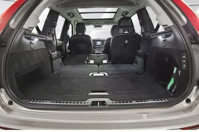 Volvo XC90 din 2022 cu 63.643 km - oferta VOL174876 - foto 17