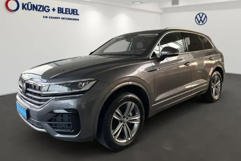 Volkswagen Touareg din 2023 cu 65.446 km - oferta VOL174877 - foto 1