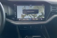 Volkswagen Touareg din 2023 cu 65.446 km - oferta VOL174877 - foto 9