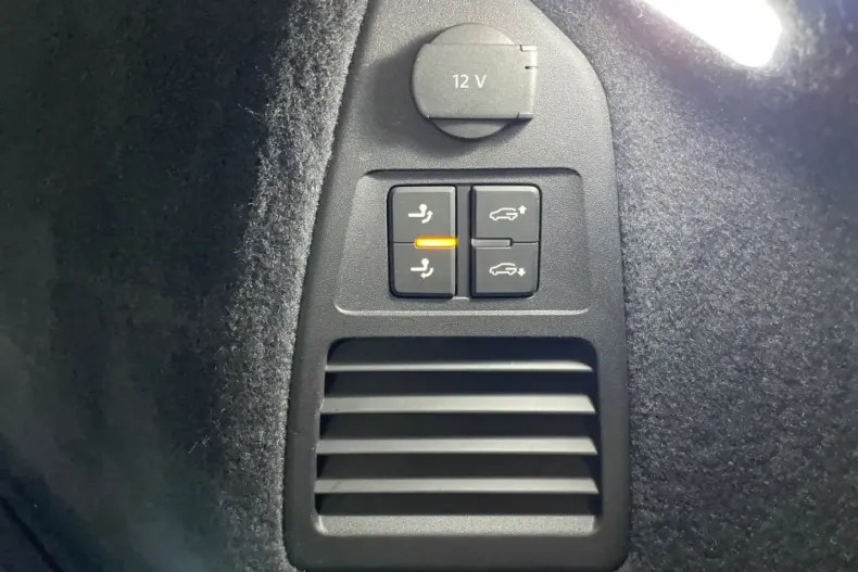 Volkswagen Touareg din 2023 cu 65.446 km - oferta VOL174877 - foto 13