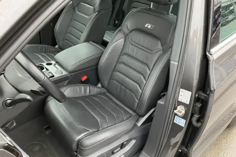 Volkswagen Touareg din 2021 cu 41.780 km - oferta VOL174878 - foto 6