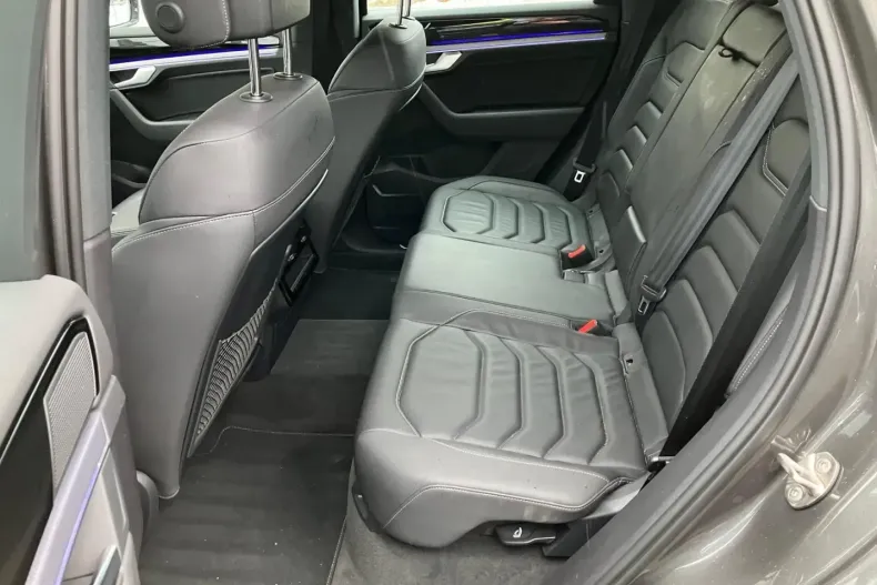 Volkswagen Touareg din 2021 cu 41.780 km - oferta VOL174878 - foto 7