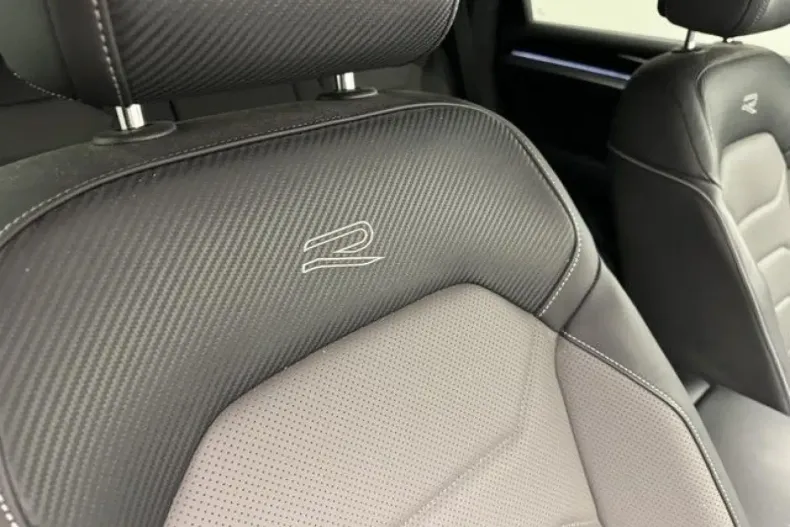 Volkswagen Touareg din 2021 cu 84.690 km - oferta VOL174881 - foto 4