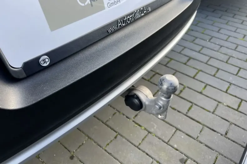 Volvo XC40 din 2022 cu 38.948 km - oferta VOL174882 - foto 10