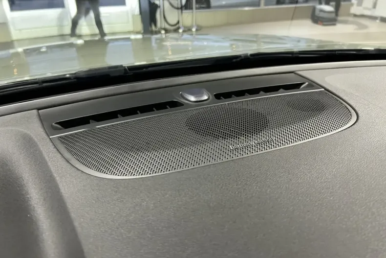 Volvo XC40 din 2022 cu 38.948 km - oferta VOL174882 - foto 19