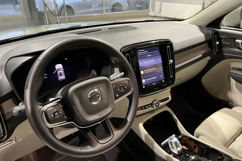 Volvo XC40 din 2022 cu 38.948 km - oferta VOL174882 - foto 22