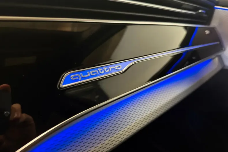 Audi Q7 din 2024 cu 8.000 km - oferta AUD174895 - foto 46