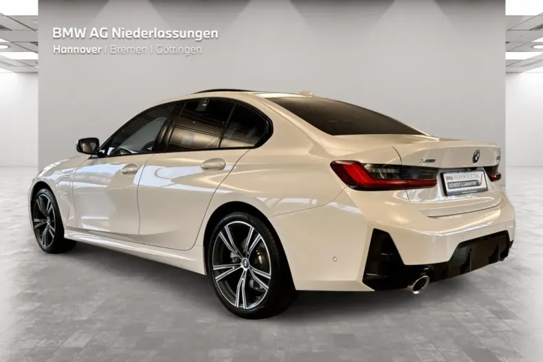 BMW 330 din 2024 cu 16.916 km - oferta BMW174897 - foto 2